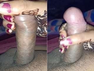 Bashful wifey indulges in solo play