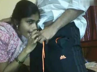 Indian bhabhi gives blow-job to her