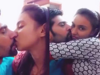 Desi bhabi gets her pack of dick in this