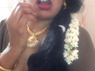 Tamil bhabhi pisses in the douche