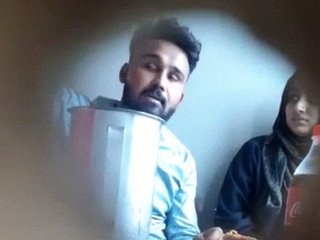Mallu gf gives bap rubdown in restaurant