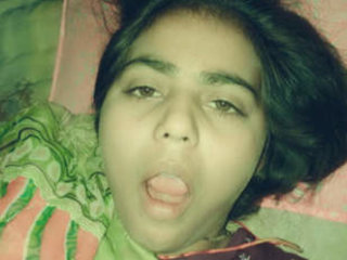 Big-butted Indian housewife engages in