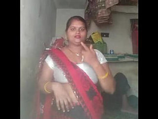 Bhabi's sparkling belly button and white