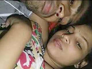 Small-boobed Indian paramour gets her