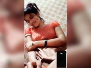 Bangladeshi gf flaunts her smallish