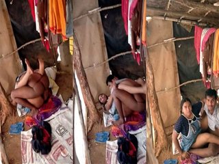 Indian duo enjoys public hookup in