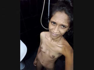 Lankan stunner with slender figure and