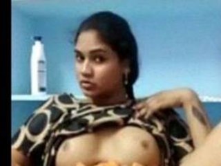 Mallu wifey indulges in solo have fun
