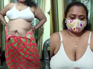 Silkshamita's bare assets on live camera