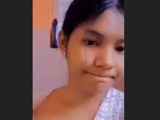 Ultra-cute Indian dame displays off her