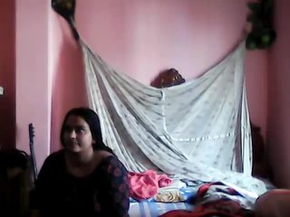 Spy on mature aunty's secret affair with