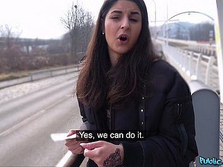Memorable outdoor sex practice with