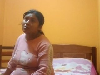 Fatty mega-slut gives a sloppy oral job