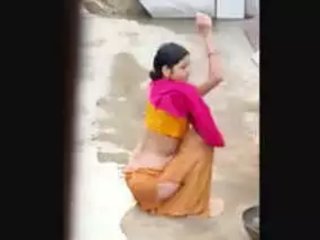 Neighbor sneaks a glimpse at a bare