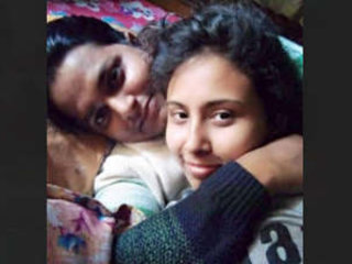 Married Bengali bhabi gets doggy-style